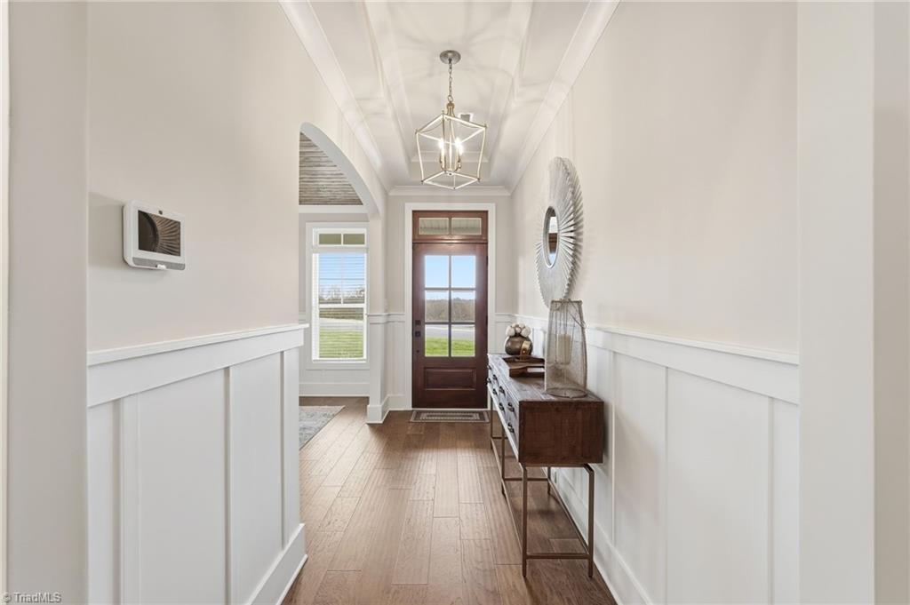 270 Olde Lantern Drive Property Photo 9