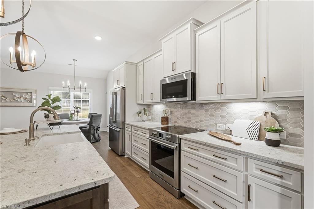 270 Olde Lantern Drive Property Photo 15