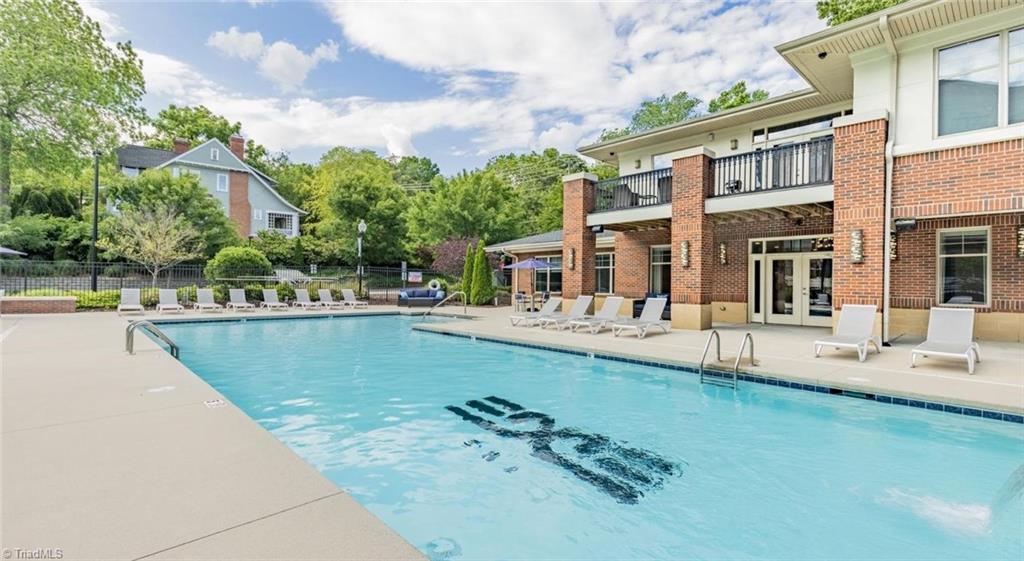 111 Edgeway Drive # B1 Property Photo 3
