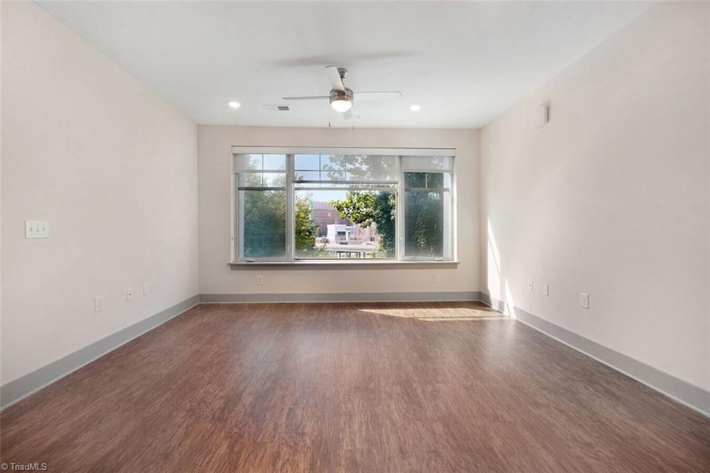111 Edgeway Drive # B1 Property Photo 10