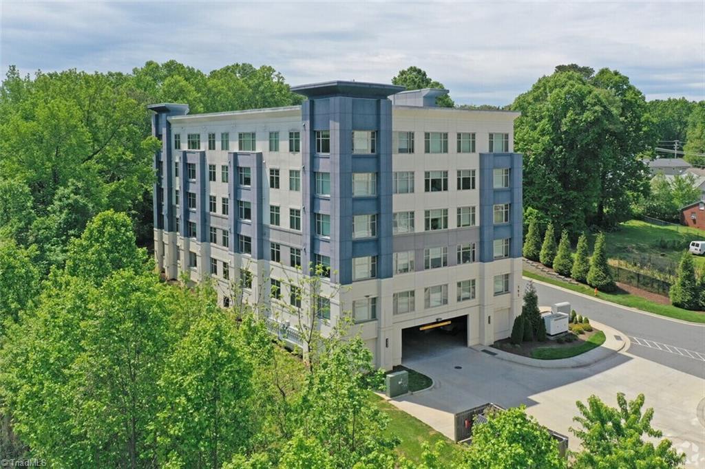 111 Edgeway Drive # B1 Property Photo 25