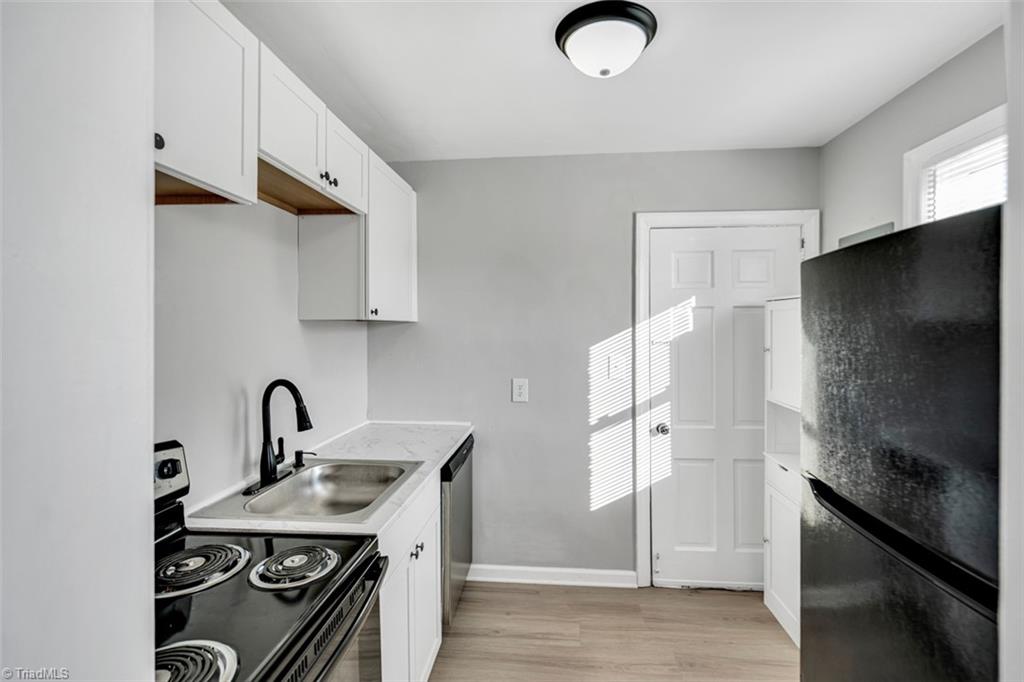 1700 Roslyn Drive # D Property Photo 2