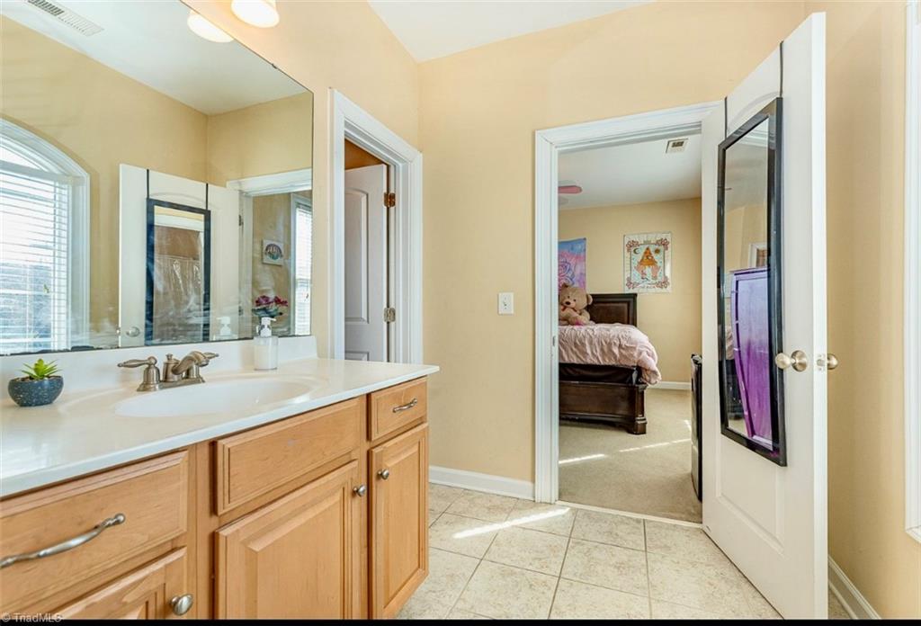 2706 Edenridge Drive Property Photo 37