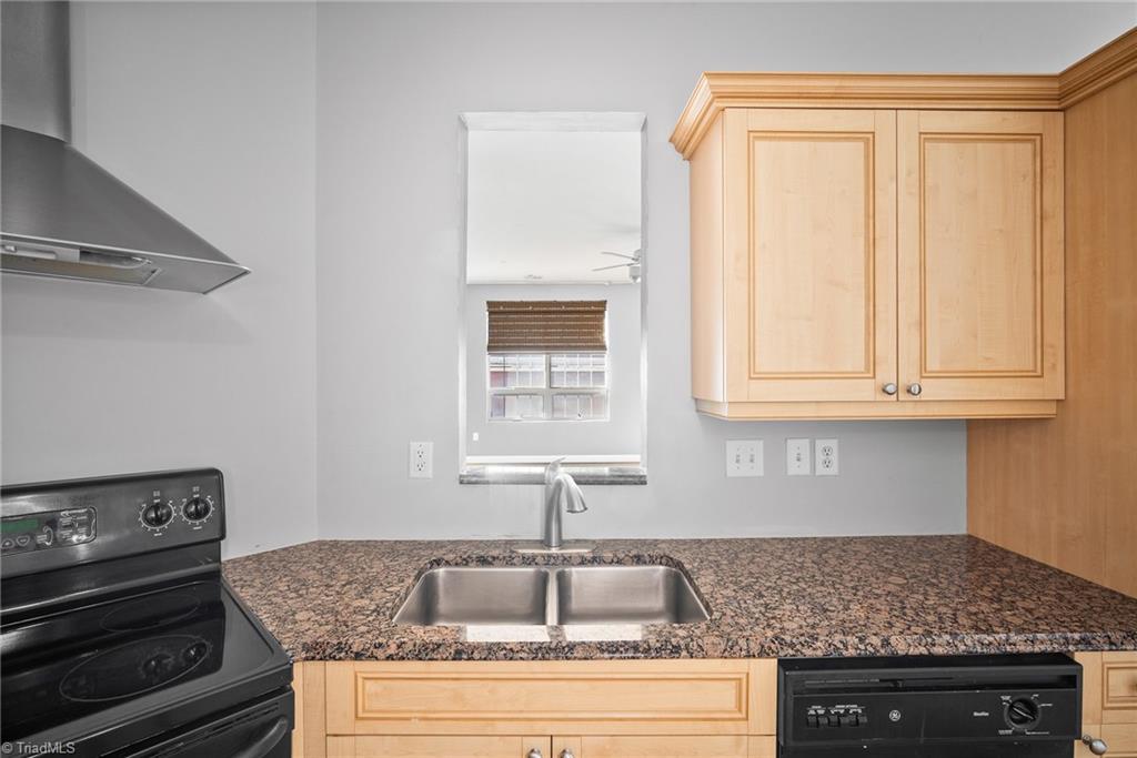 360 Elm Street # 204 Property Photo 6