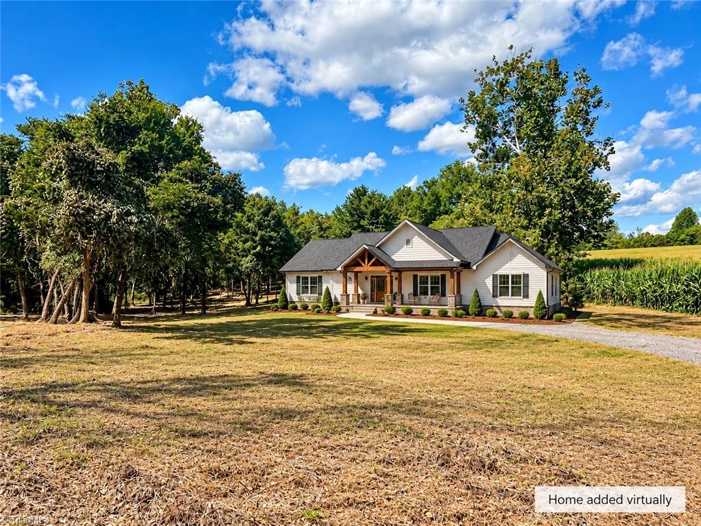2095 Hatties Way Property Photo 1