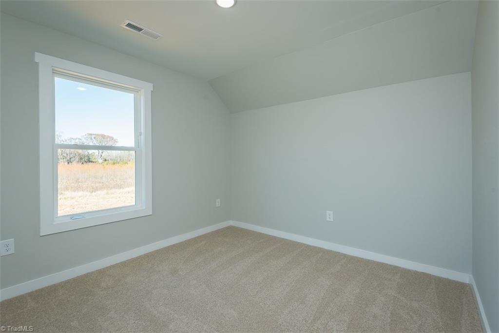 409 E Lee Avenue Property Photo 14