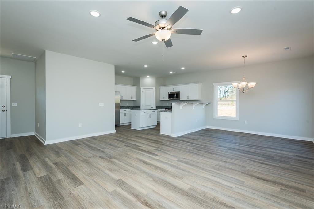 409 E Lee Avenue Property Photo 20