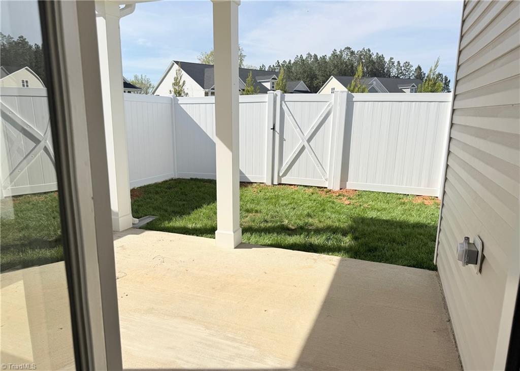 301 Beeson Court Property Photo 28