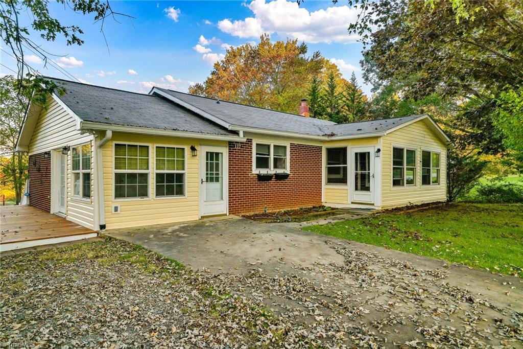 117 Andrews Ridge Road Property Photo 1