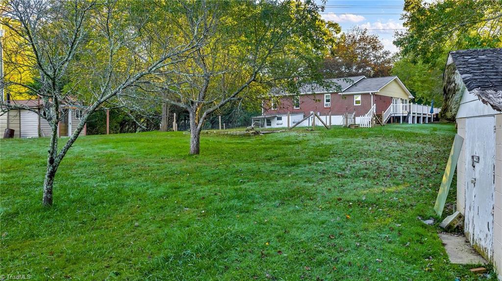 117 Andrews Ridge Road Property Photo 5