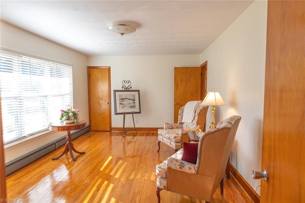 2043 Snow Hill Church Road Property Photo 5