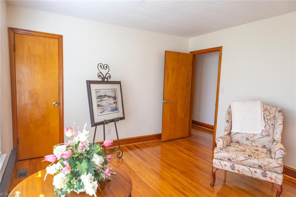 2043 Snow Hill Church Road Property Photo 7