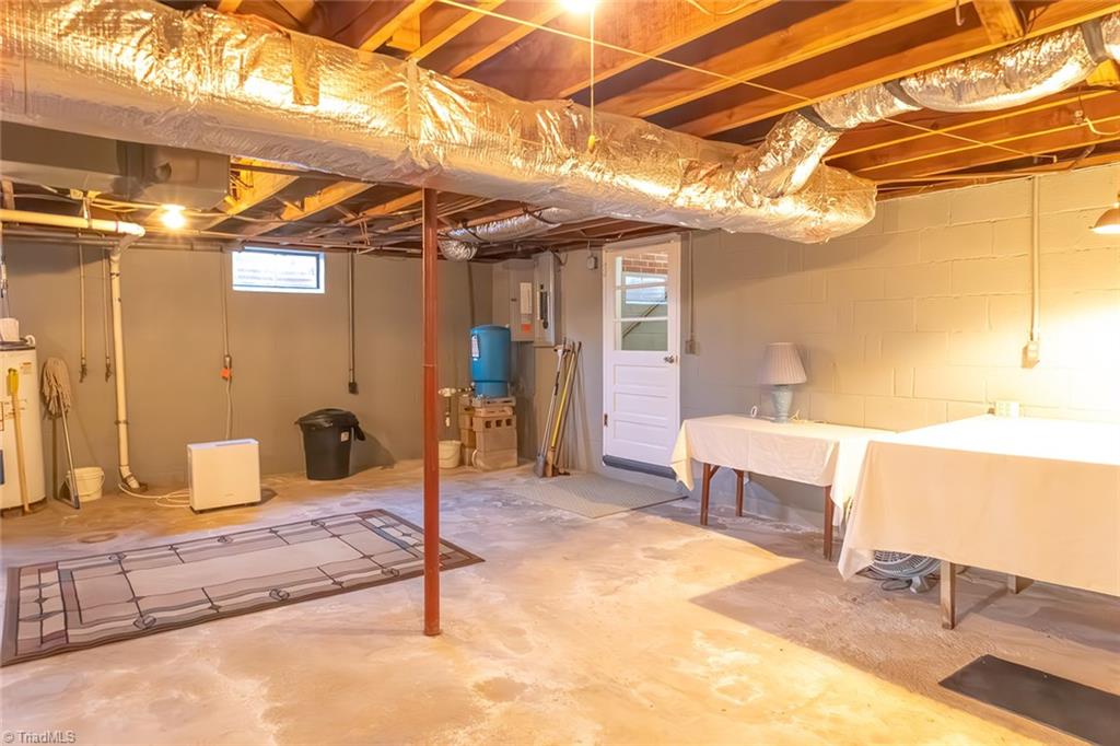 2043 Snow Hill Church Road Property Photo 40