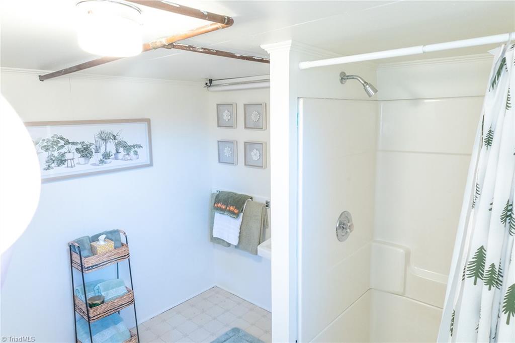 2043 Snow Hill Church Road Property Photo 44
