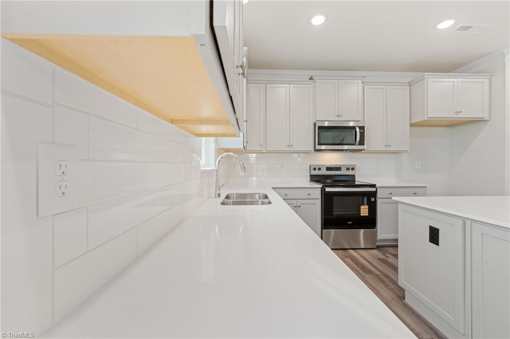 2969 Flat Rock Drive Property Photo 16