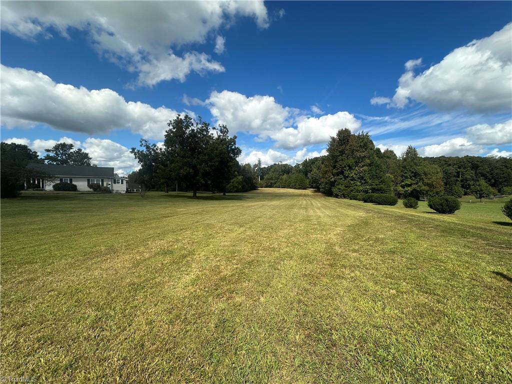 8410 Linville Road Property Photo 2