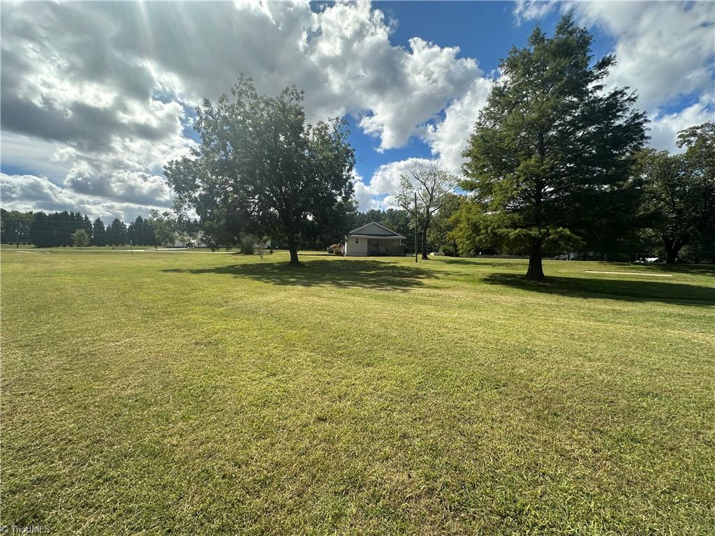 8410 Linville Road Property Photo 12