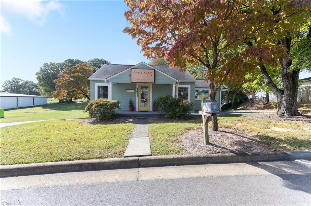 1911 Margaret Street Property Photo 1