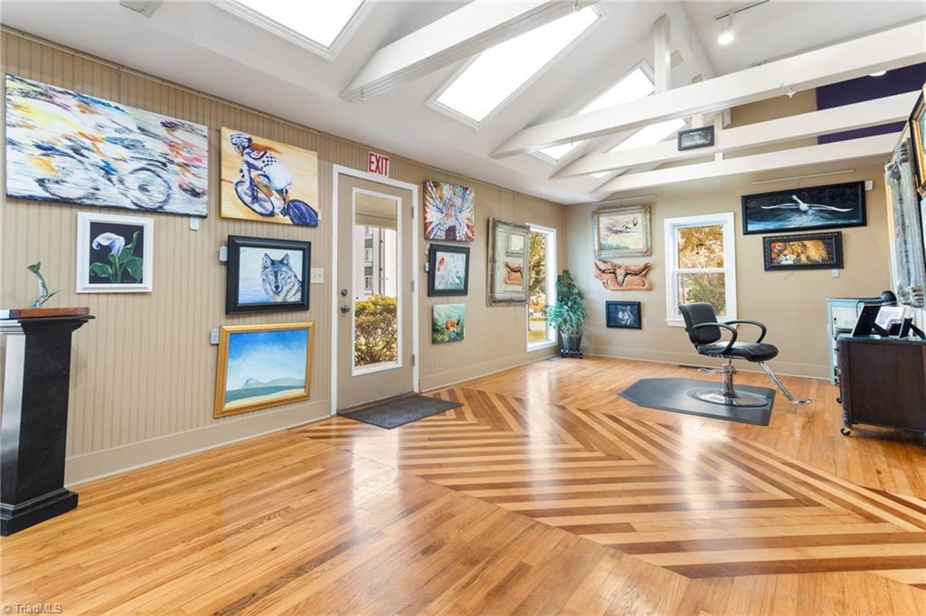 1911 Margaret Street Property Photo 4