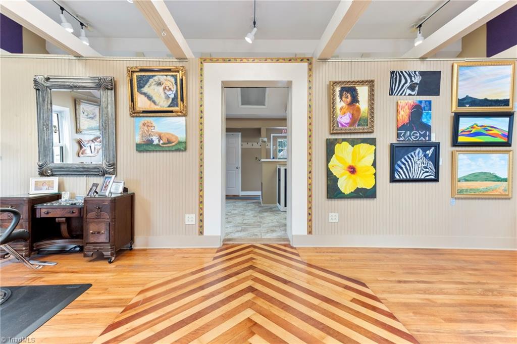 1911 Margaret Street Property Photo 6