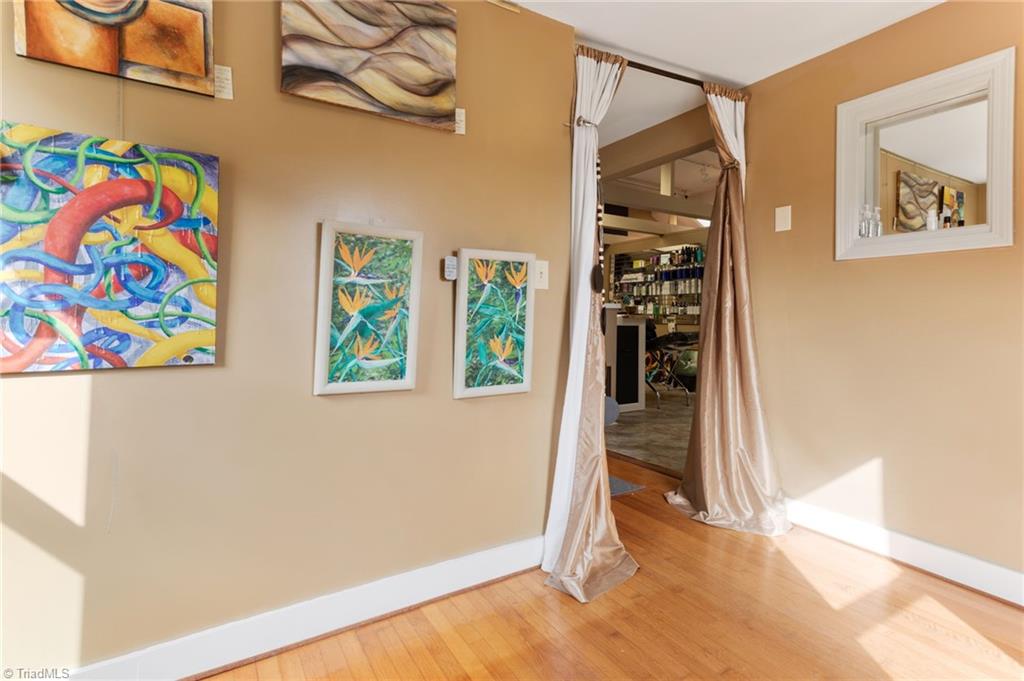 1911 Margaret Street Property Photo 10