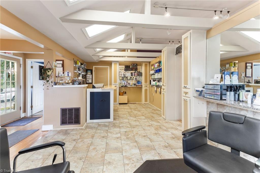 1911 Margaret Street Property Photo 15