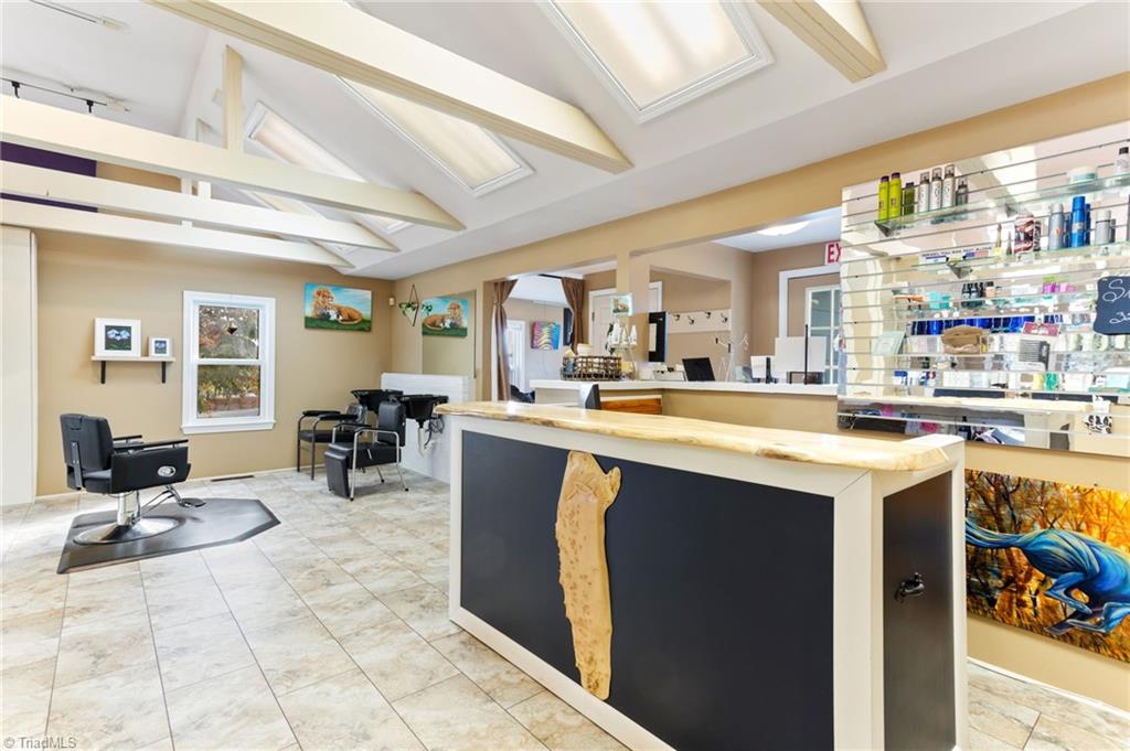 1911 Margaret Street Property Photo 17