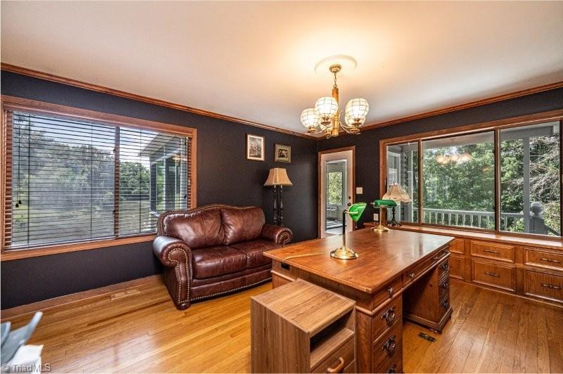 10 Riverview Circle Property Photo 16