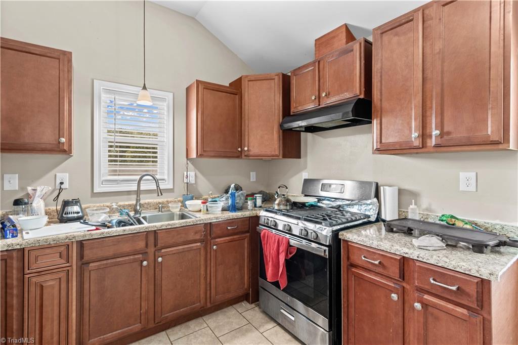 106 Emlee Street Property Photo 12