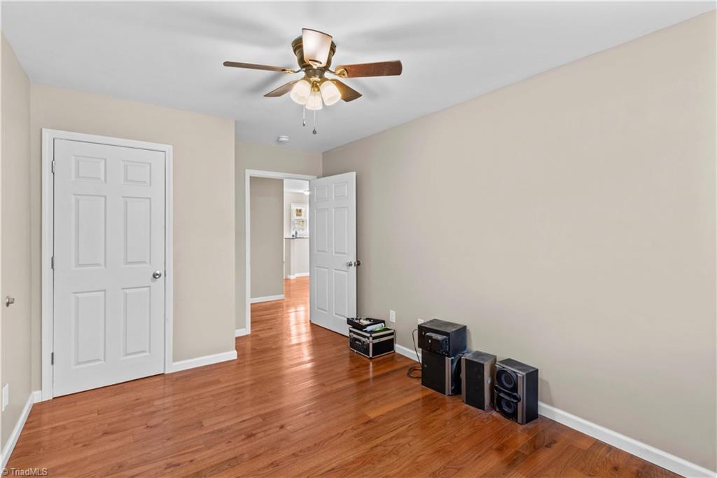106 Emlee Street Property Photo 30