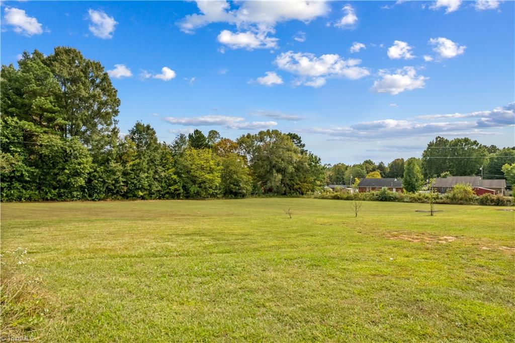 106 Emlee Street Property Photo 38