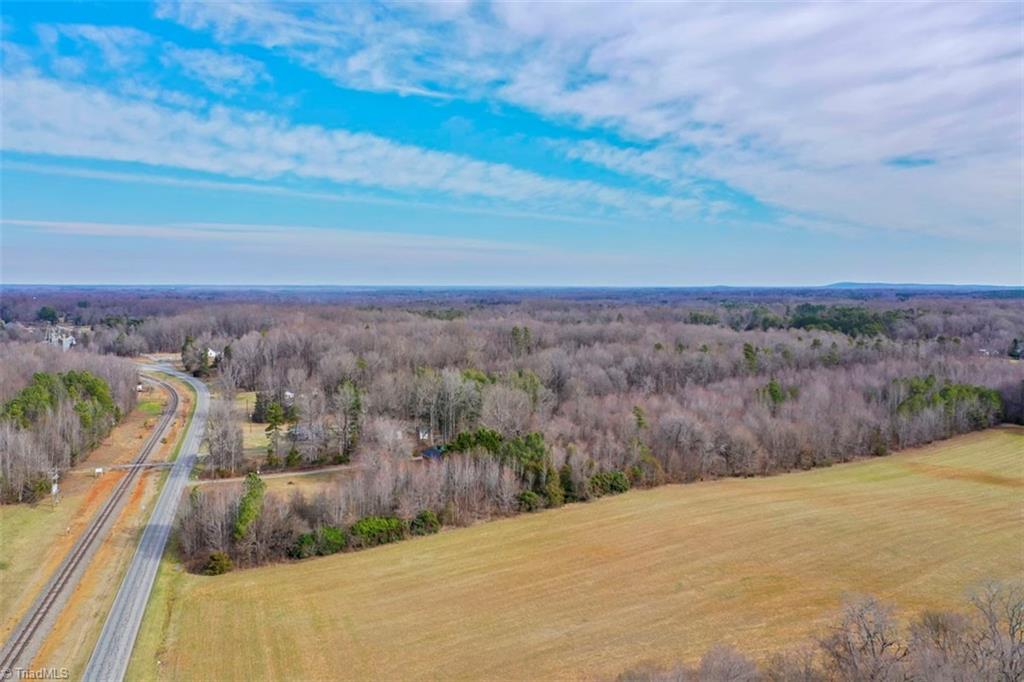 5484 Old 421 Road Property Photo 5