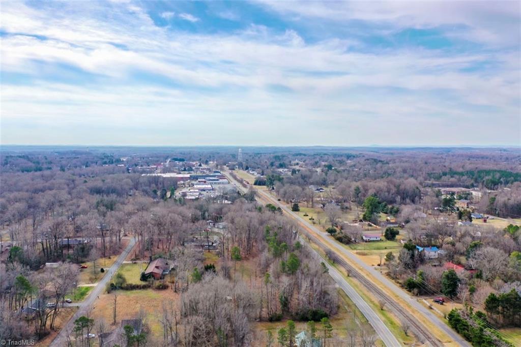 5484 Old 421 Road Property Photo 7