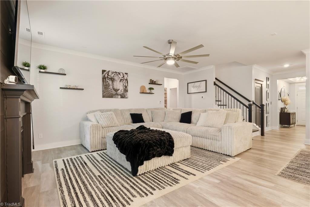 1405 Regal View Drive Property Photo 5