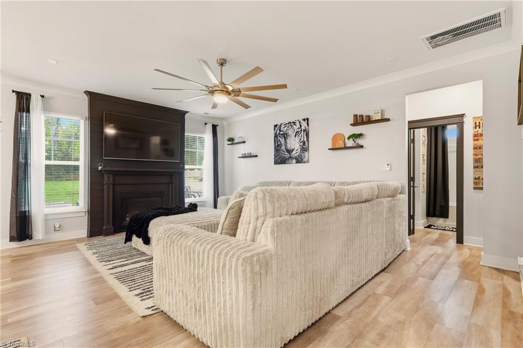 1405 Regal View Drive Property Photo 6
