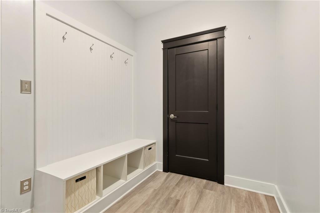 1405 Regal View Drive Property Photo 29