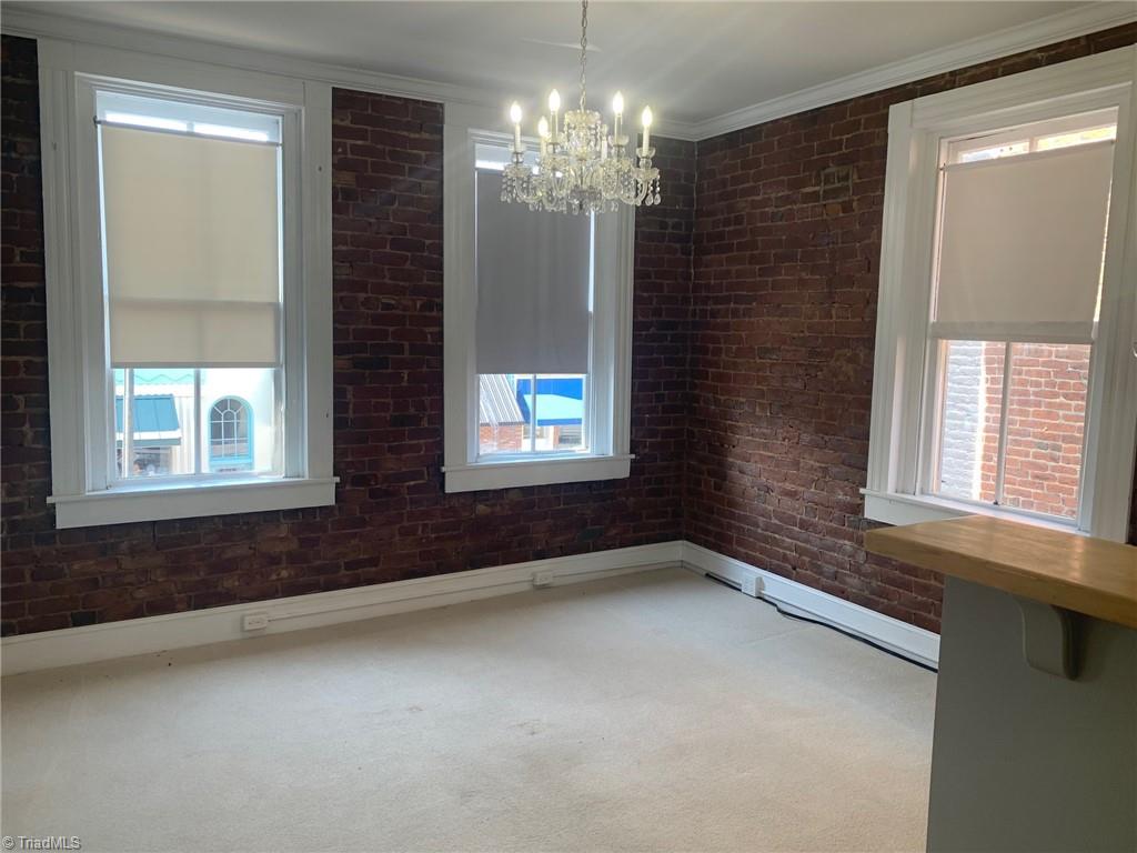 646 Washington Street Property Photo 9