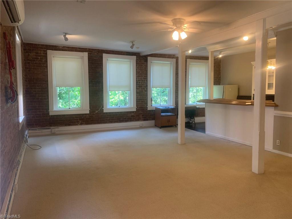 646 Washington Street Property Photo 17