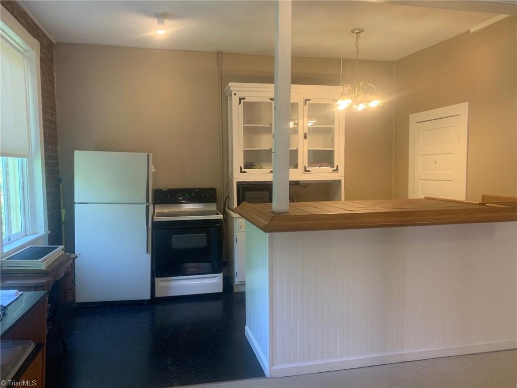 646 Washington Street Property Photo 18