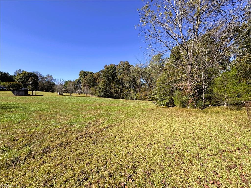 613 Barker Road Property Photo 10