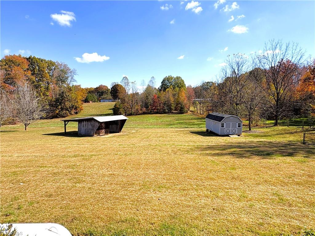 613 Barker Road Property Photo 18