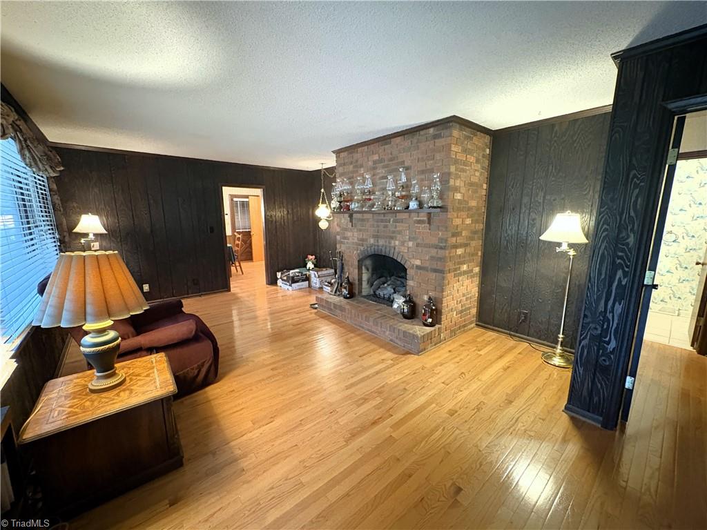 613 Barker Road Property Photo 22