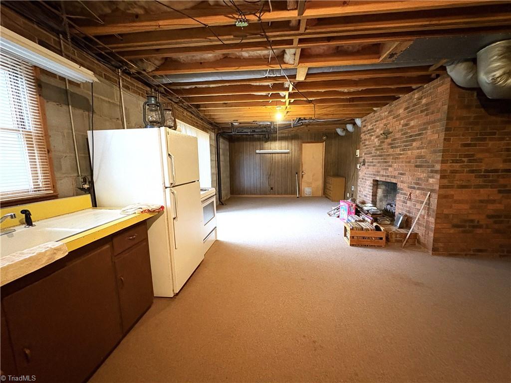 613 Barker Road Property Photo 35