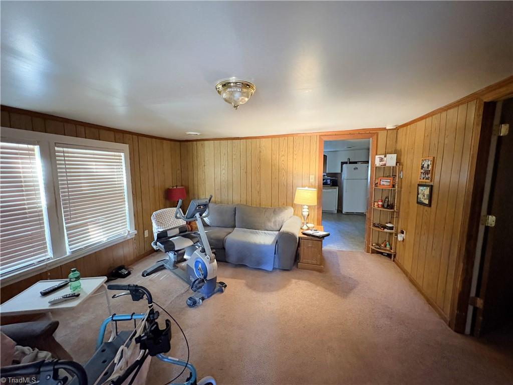 613 Barker Road Property Photo 41