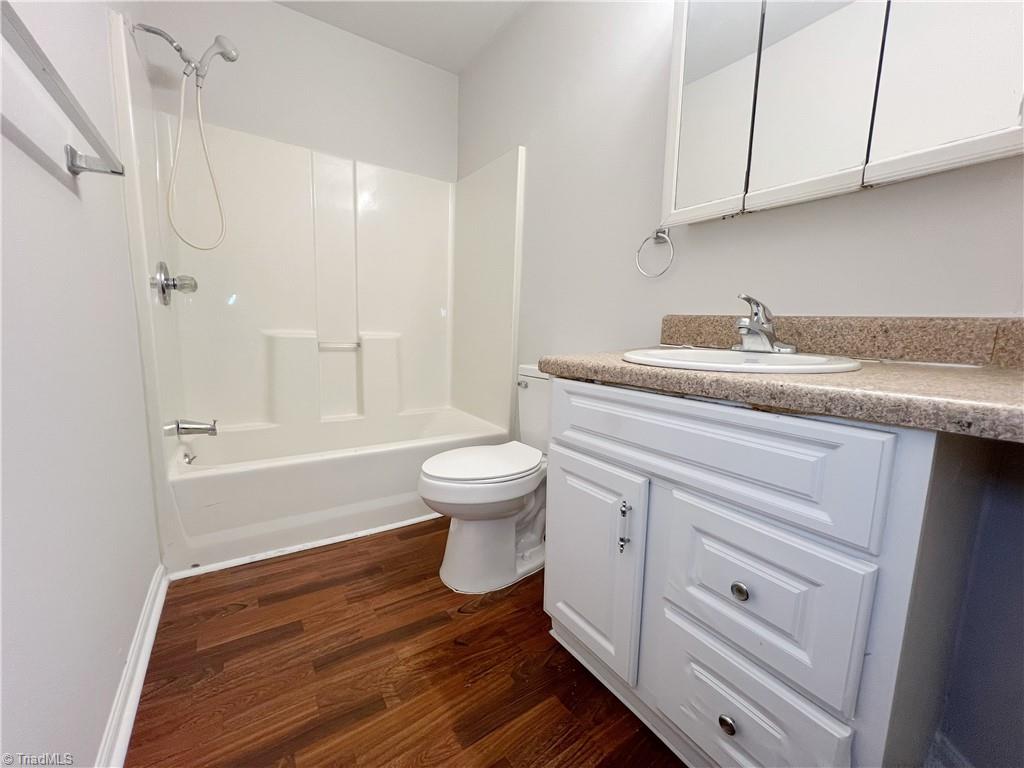 823 Silver Avenue Property Photo 9