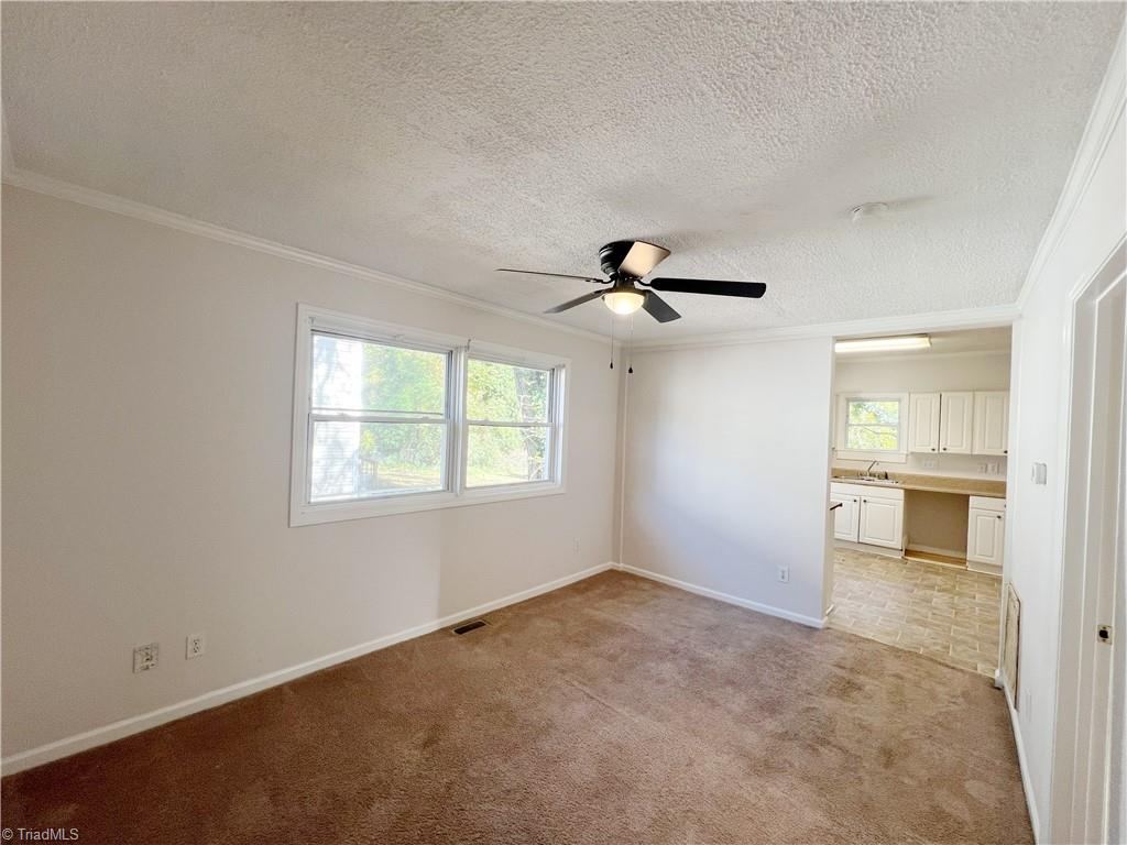 823 Silver Avenue Property Photo 12