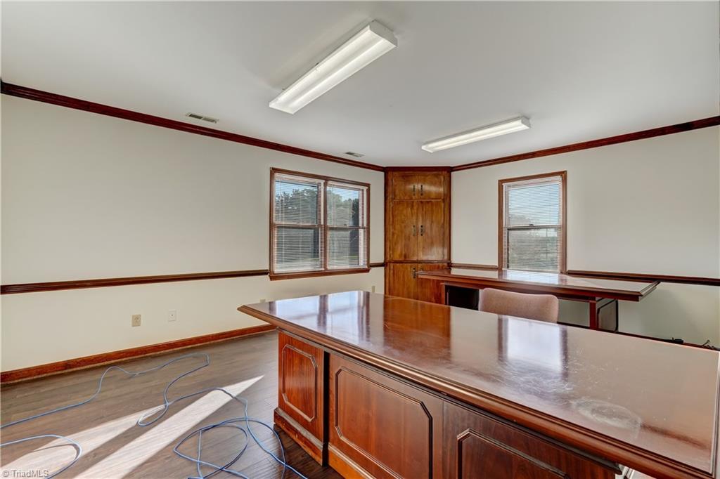 1311 Freeway Drive Property Photo 6