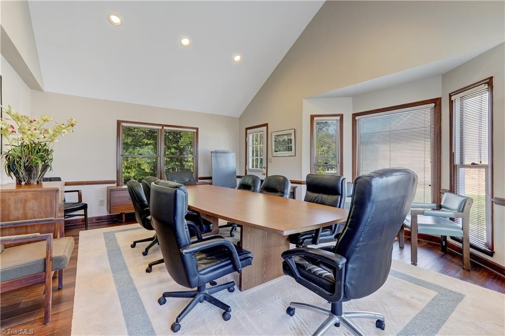 1311 Freeway Drive Property Photo 20
