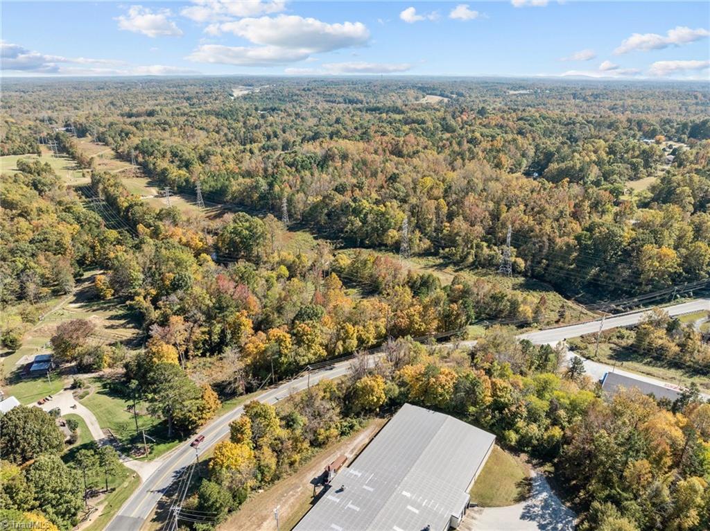 1900-1922 Baker Road Property Photo 4
