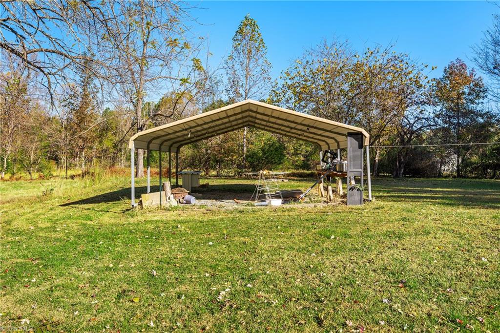 2707 Moorefields Road Property Photo 18